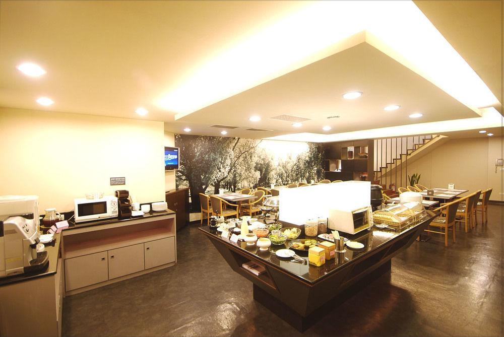 Trust Hotel Tainan Buitenkant foto
